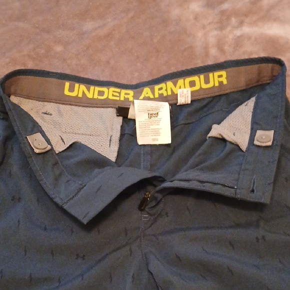 Under Armour Blue Flat Front Shorts - Picture 7 of 7